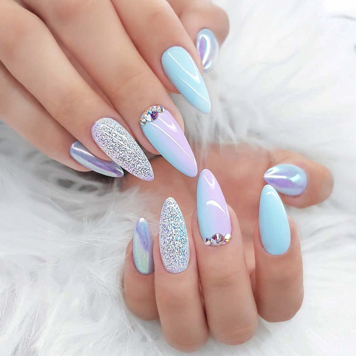 LUXURY Nails