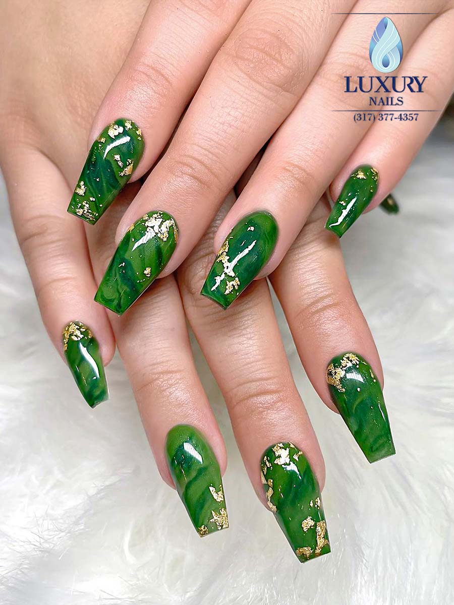  LUXURY Nails